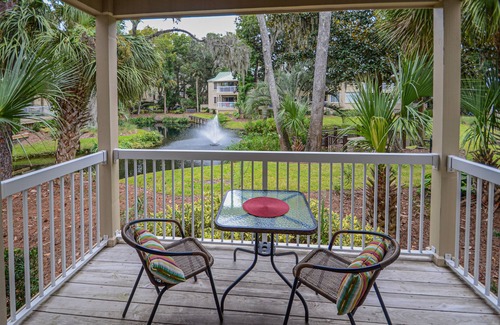 Palmetto Dunes Condo | Just off the ocean, beachside pool & hot tub in Palmetto Dunes Resort + tennis