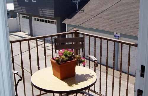 Balboa Peninsula House | Just One Home From The Beach! August Dates Available! Reserve Your Visit Today!