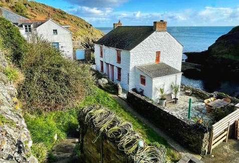 Portloe House | Just Opened. Romantic Clifftop Retreat