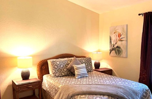 Marco Island House | Just Steps Away From The Beach and over100 perfect 5 Star reviews - exceptional
