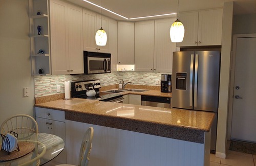 Fort Pierce Condo | Just Steps from Everything - Ocean Village, Hutchinson Island