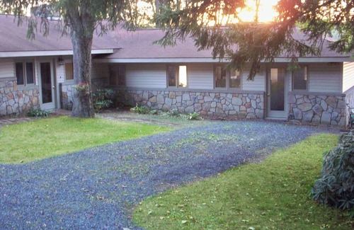 Swanton House | Just Steps to Private Dock, Hot Tub on Spacious Home/Land at Quiet End of Lake