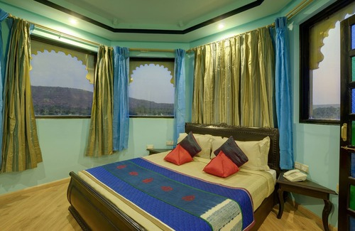 Parsoli Hotel | juSTa Lake Nahargarh Palace