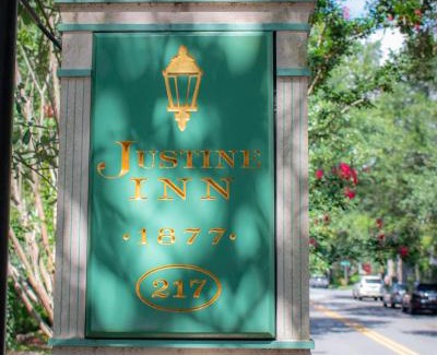 Historic Downtown Savannah Bed & Breakfast | Justine Inn Savannah