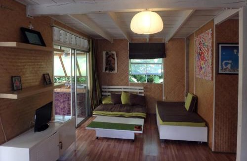 Vai'anae House | JUSTMOOREA Location Haapiti