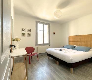 Chartres Apartment | Jutopie