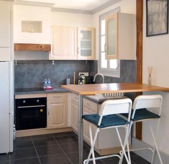 Chartres Apartment | Jutopie