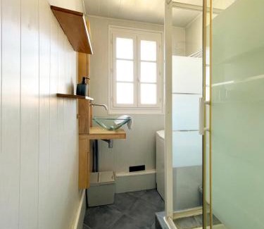 Chartres Apartment | Jutopie