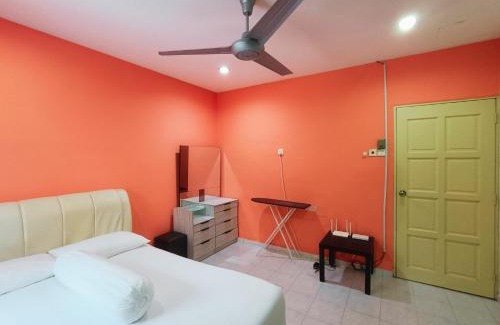 Taman Bukit Katil House | Juwita Homestay Bukit Katil - Free Unifi and 15 Minutes To Town