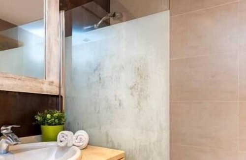 San Julian Apartment | Juzgado by Sevillaluxurysuites