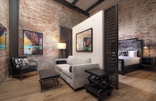 Historic District - North Hotel | JW Marriott Savannah Plant Riverside District