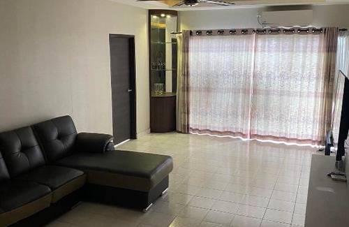 Central District Apartment | JY HomeStay Bestari Impian