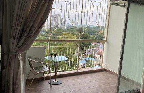 Central District Apartment | JY HomeStay Bestari Impian