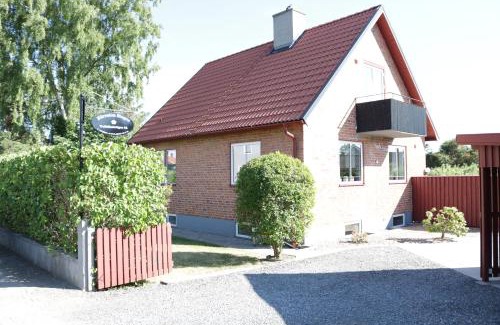 Aahus Apartment | Kärraton Stugor Centrala Åhus