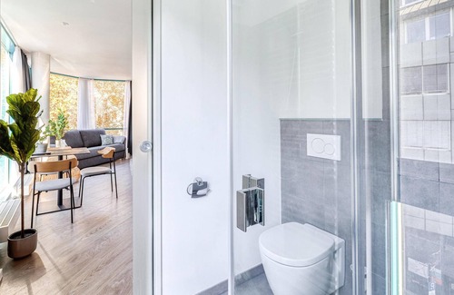 New Town Apartment | Köln Friesenplatz | Suite XXL + Sofa Bed (LT)