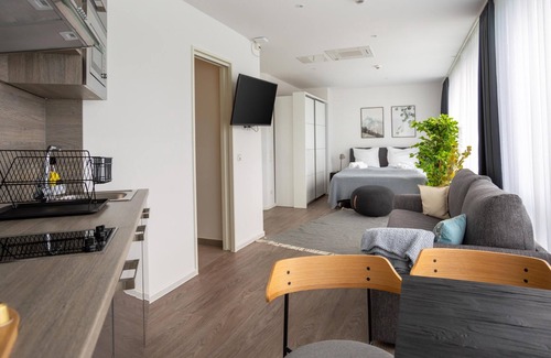 New Town Apartment | Köln Friesenplatz | Suite XL + Sofa Bed (LT)