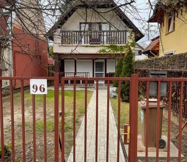 Gyoparosfuerdo Apartment | Körmendi Apartman