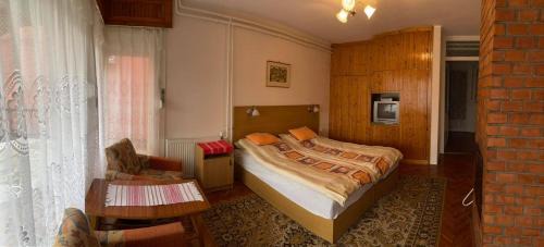 Gyoparosfuerdo Apartment | Körmendi Apartman