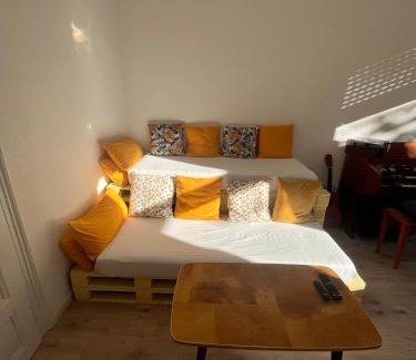 Karlsruhe City Centre Apartment | Künstlerisches Apartment