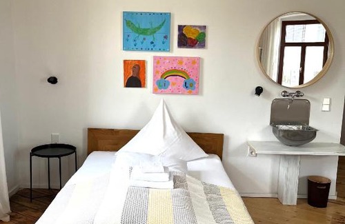Gera House | Künstlerzimmer im Kulturhaus Häselburg