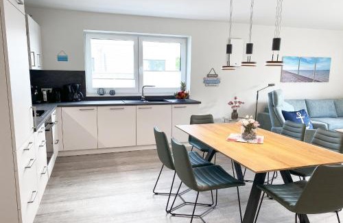 Tossens Apartment | KÜSTE33/48 – Penthousewohnung mit Dachterrasse, Sauna - strandnah!