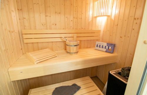 Tossens Apartment | Küstenliebe Tossens – Exklusive Ferienwohnung mit Sauna & nah am Strand!