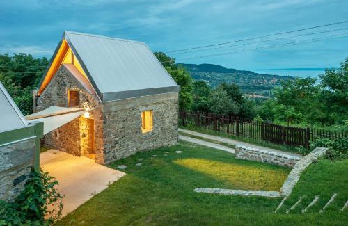Badacsonytomaj House | Kőház a Hegyen