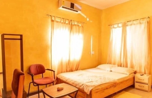 Kyebi Hotel | K archy Lodge