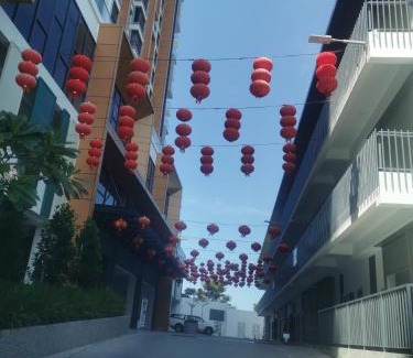 Penampang Apartment | K AVENUE FAMILY ROOM B09 near airport by Gc