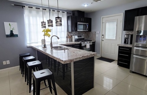 Las Vegas House | K - Fully remodeled and professionally decorated