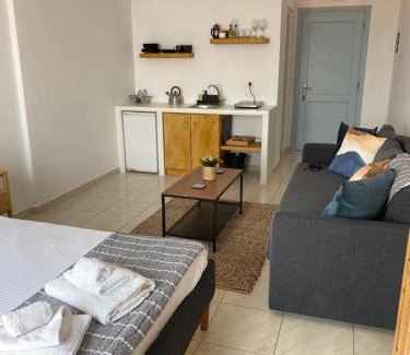 Fira Apartment | K & G Central Apartments Fira