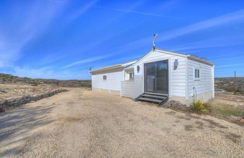 Center Point House | K Loma Vista with Hill Country Views
