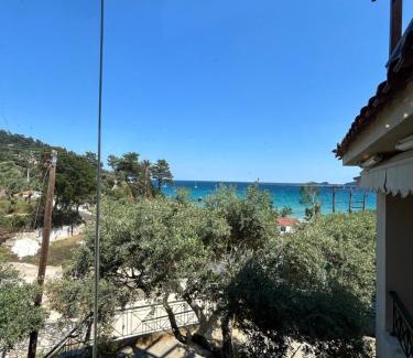Chrisi Ammoudia House | K. Villa - Golden Beach