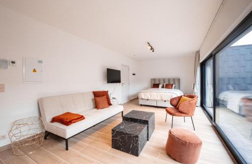 Zaventem Apartment | K&Y suites 3 Brussels airport 500m!