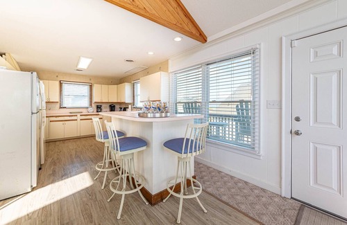 South Nags Head House | K1056 Sunrise Sunset. 5 bedroom, Pet friendly, Wraparound Ocean View Decks!