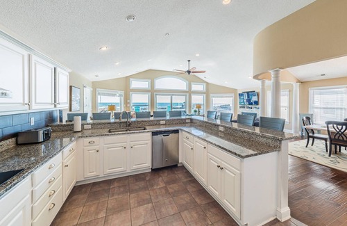 Kill Devil Hills House | K1411 Wright Time, Wright Place. Oceanfront, Pool, Hot Tub, Rec Room, Pets OK