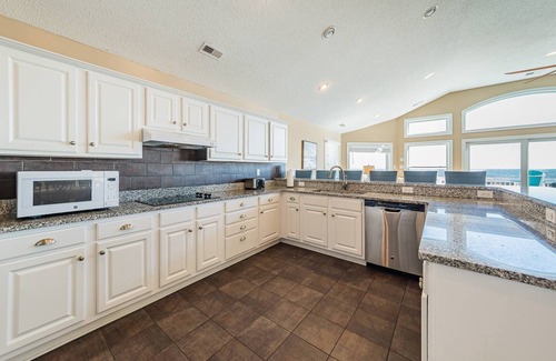 Kill Devil Hills House | K1411 Wright Time, Wright Place. Oceanfront, Pool, Hot Tub, Rec Room, Pets OK
