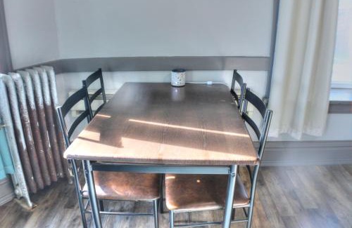South Range Apartment | K2 Affordable 2nd Floor 1BR Near MTU w Keweenaw Fun