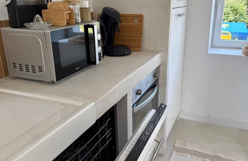 St.-Martin-des-Champs House | Ka-za house, jacuzzi "3-star furnished tourism accommodation".
