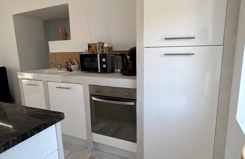 St.-Martin-des-Champs House | Ka-za house, jacuzzi "3-star furnished tourism accommodation".