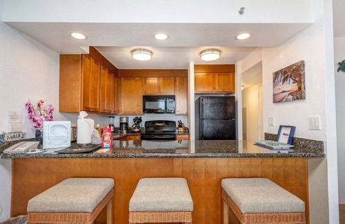 Honokowai Condo | Kaanapali Shores: Unit 943 ~ Top Floor & Upgraded with Stunning Ocean Views