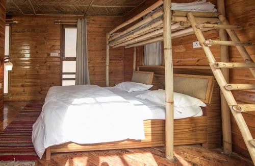 Gagar Ski Chalet | Kaath Maati-Luxurious woodem two storied Treehouse in the lap of nature