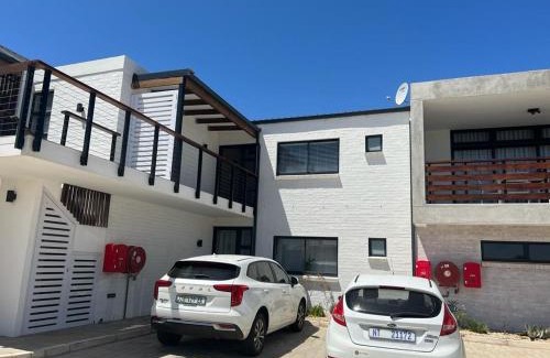 Jeffreys Bay Apartment | Kabeljauws Beach Estate