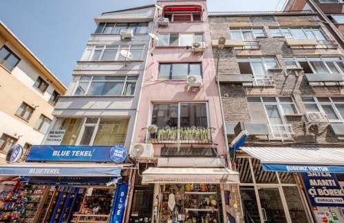 Moda Apartment | Kadıköy ün Kalbinde Tarihi Rahat Sessiz Daire