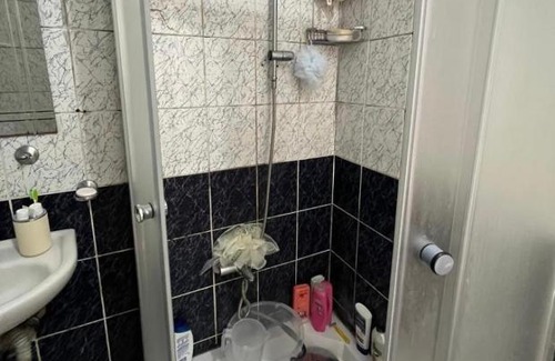 Rasimpasa Apartment | Kadıköy’de merkezi bir oda