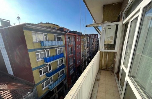 Rasimpasa Apartment | Kadıköy’de merkezi bir oda