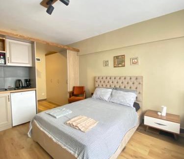 Moda Apartment | Kadıköy Modern Loft & Equipped Stay