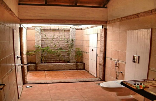 Saranthangi Resort | Kadambavanam Ethnic Village Resort