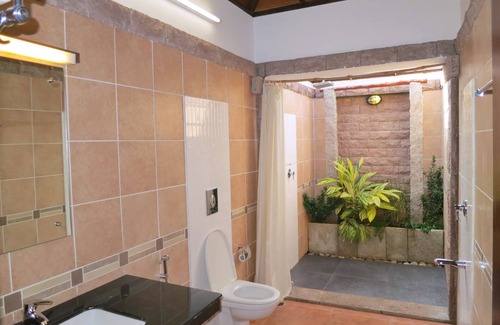 Saranthangi Resort | Kadambavanam Ethnic Village Resort