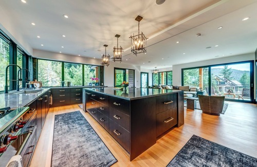 Whistler Creekside House | Kadenwood 2924 – Ski in Ski out, Private Pool, Hot Tub, Elevator & Gondola